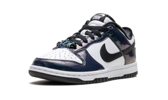 Dunk Low SE WMNS"Just Do It Iridescent" FQ8143 001
