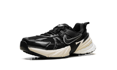 V2K Run WMNS"Black Muslin" FD0736 012