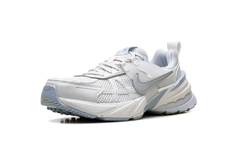 V2K Run WMNS "Platinum Tint Summit White Light Smoke Grey" FD0736 009
