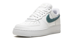AIR FORCE 1'07 ESS WMNS"Glitter Swoosh - Celery" DH4407 100