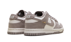 Dunk Low WMNS"Malt Gold Mini Swoosh" IB4417 105