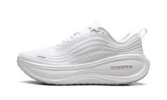 Vomero Plus WMNS"Triple White" HV8154 102