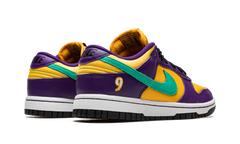 DUNK LOW WMNS"Lisa Leslie" DO9581 500