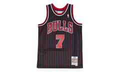 NBA Toni Kukoc Swingman Jersey "1995-96 Chicago Bulls - Black" SMJYAC18082 CBUBLCK95TKU