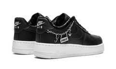 AIR FORCE 1'07 LX MNS WMNS"Lucky Charms - Black" DD1525 001