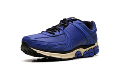 Zoom Vomero 5 "Swooshless Hyper Royal" IO4555 400