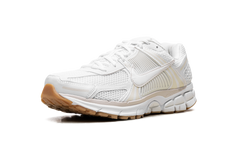 Zoom Vomero 5 WMNS"White Phantom Summit White" FJ2028 104