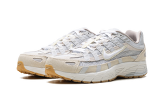 P-6000 WMNS"Photon Dust Light Khaki" HV4312 025