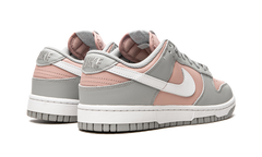 DUNK LO MNS WMNS"Soft Grey/ Pink" DM8329 600