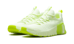 Free Metcon 6 WMNS"Volt Glow" FJ7126 702